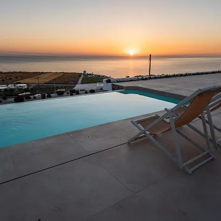 Santorini's Rising Sun Private Villa