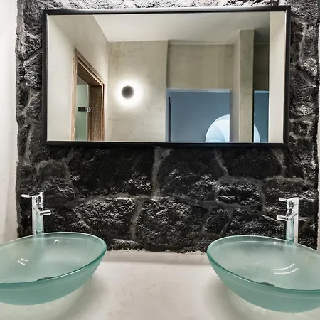 וילה Santorini's Rising Sun Private אימרוביגלי