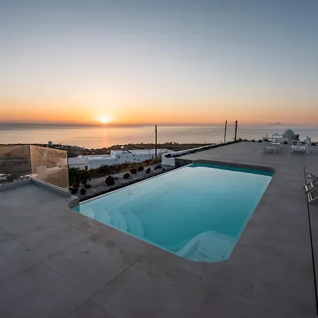 Santorini's Rising Sun Private 易莫洛林